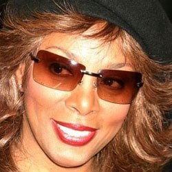 [Image: summer-donna-large.jpg]