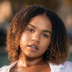 Danae Davis - Age, Family, Bio | Famous Birthdays