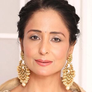 Lataa Saberwal - Age, Family, Bio | Famous Birthdays