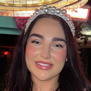 Georgia Scott - Age, Family, Bio | Famous Birthdays