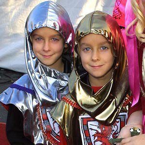 Sullivan and Sawyer Sweeten - Bio, Facts, Family | Famous Birthdays