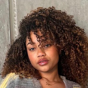 yasmealz - Age, Family, Bio | Famous Birthdays