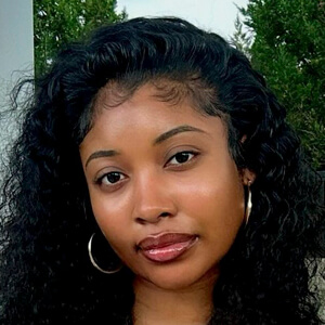 Amarya Tiana Headshot 3 of 6