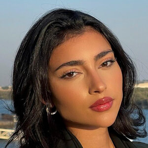 Amna Al Qubaisi Headshot 6 of 12