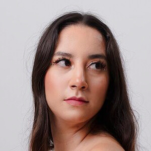 Anali Guajardo Headshot 3 of 6