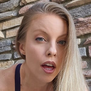 Britney Amber Headshot 3 of 3