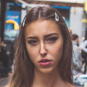 Elena Alberdi Headshot 2 of 6