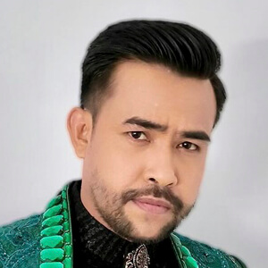 Fildan Rahayu Headshot 6 of 6