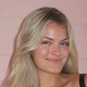 Jacy Lee - Age, Family, Bio | Famous Birthdays