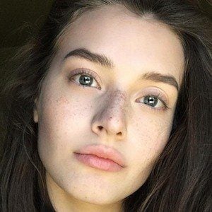 [Image: jessica-clements-6.jpg]