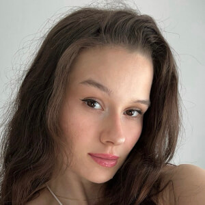 Josy Marie Headshot 6 of 10