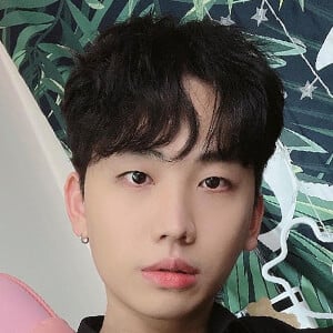 Ju_sung - Age, Family, Bio | Famous Birthdays