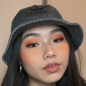 Julia Huynh - Age, Family, Bio | Famous Birthdays