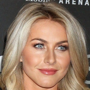 Julianne Hough Biography, Height, Weight, Age, Movies, Husband, Family,  Salary, Net Worth, Facts & More - SarkariResult