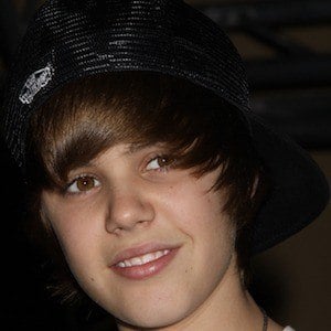 Justin Bieber Headshot 11 of 11