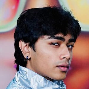 Kartikey Malviya Headshot 8 of 12