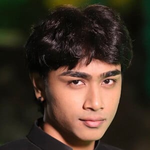 Kartikey Malviya Headshot 9 of 12