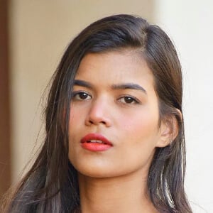 Mishti Pandey Headshot 2 of 7