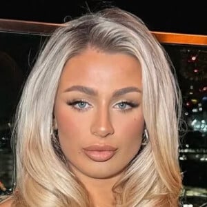 Natasha Newcombe - Age, Family, Bio | Famous Birthdays