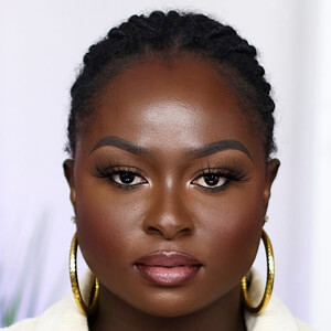 Ohemaa Bonsu Headshot 8 of 10