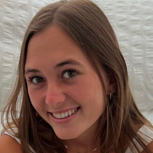 Olivia Wisler - Age, Family, Bio | Famous Birthdays