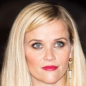 Reese Witherspoon - Age, Family, Bio | Famous Birthdays