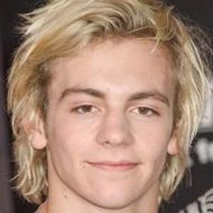 Ross Lynch Austin And Ally Age