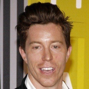 Shaun White with his brother Jesse, sister Kari, parents Cathy and