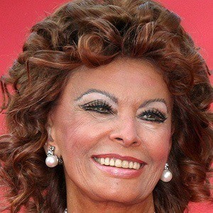 Sophia Loren - Bio, Facts, Family | Famous Birthdays