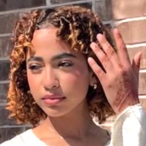 Sophia Tanjali - Age, Family, Bio | Famous Birthdays