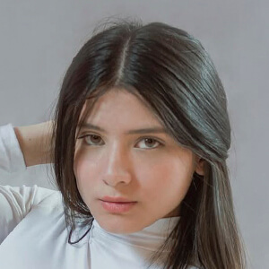 Valeria Horan Headshot 3 of 4