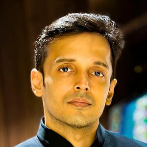 Vivek Dhadha Headshot 4 of 6