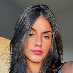 Yasmin Sampaio Headshot 2 of 6