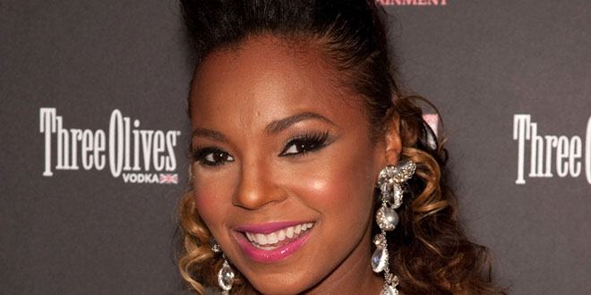 Ashanti - Age, Family, Bio | Famous Birthdays