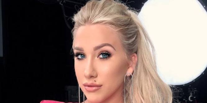 Savannah Chrisley - Age, Family, Bio | Famous Birthdays