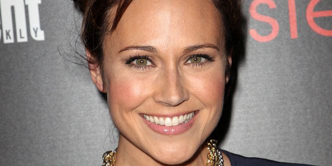 Nikki DeLoach - Age, Family, Bio | Famous Birthdays