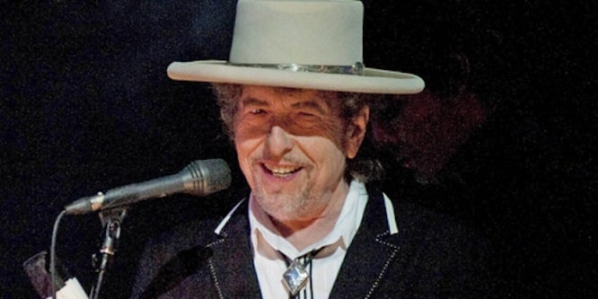 Bob Dylan - Age, Family, Bio | Famous Birthdays