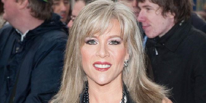 Samantha Fox - Age, Family, Bio | Famous Birthdays