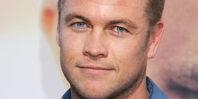 Luke Hemsworth - Age, Family, Bio | Famous Birthdays