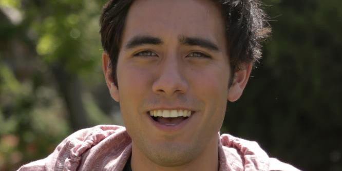 Kings net. Зак Кинг. Zach King Возраст. Zach King Clock. Zach King PNG.