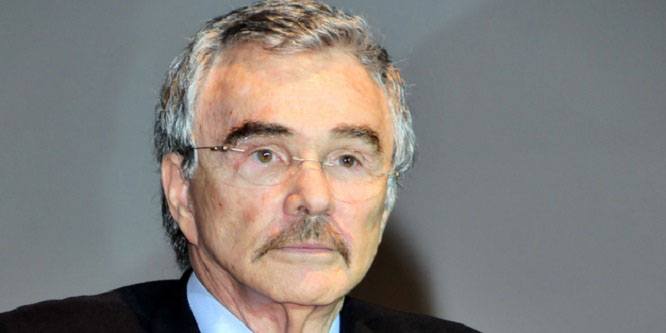 Burt Reynolds - Trivia, Family, Bio | Famous Birthdays